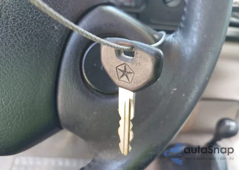 1995 Dodge Ram 1500 из США, поврежденный, VIN 1B7HF16Y2SS371527